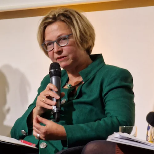 Bettina M. Wiesmann
